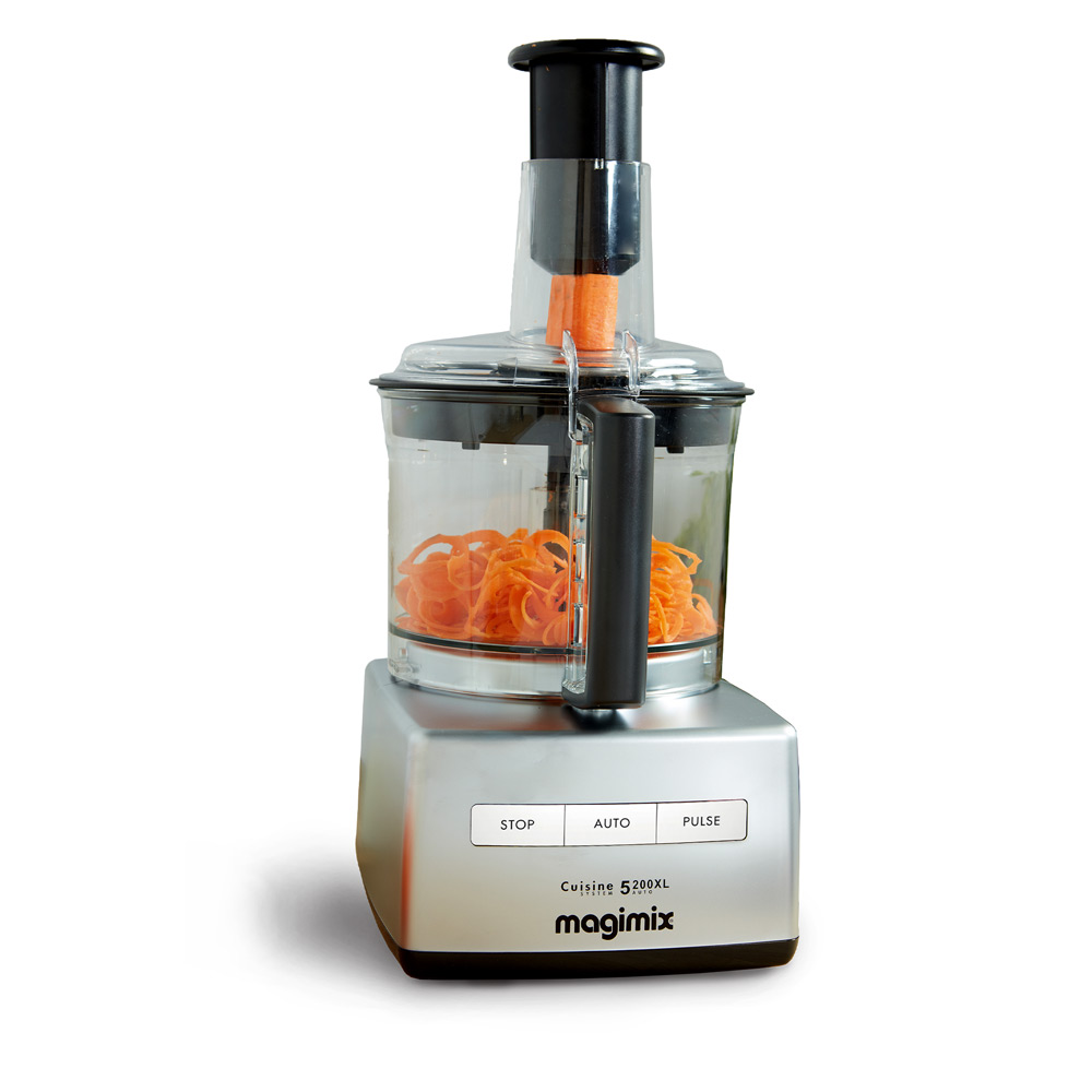 Magimix Cuisine Systeme 5200 XL - am Karotten zerkleinern